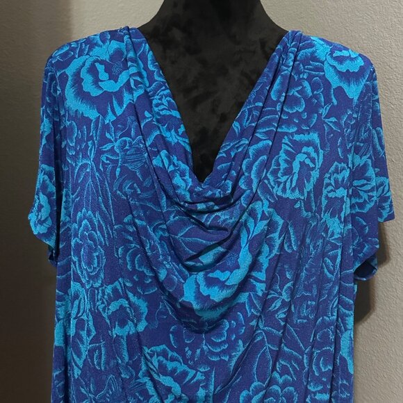 Jaclyn Smith Collection Womens Blouse 1X Blue Floral Cowl Neck Stretch Modern - Picture 2 of 10